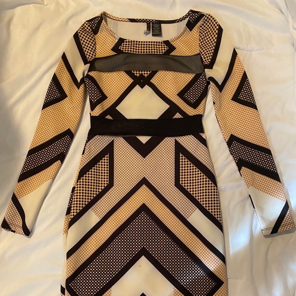 Dress - Picture 2 of 3